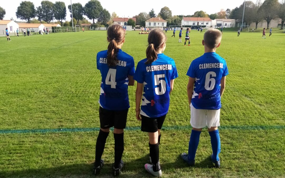 Une compétition de football au collège Clemenceau