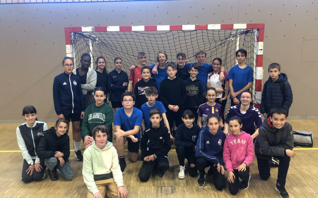 Compétition de handball et initiation à l’escalade au collège O. Messiaen